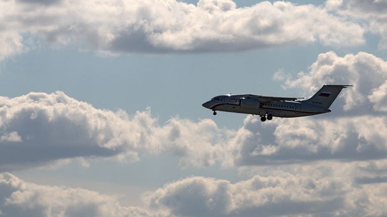 Se estrella avión en Rusia con 71 pasajeros