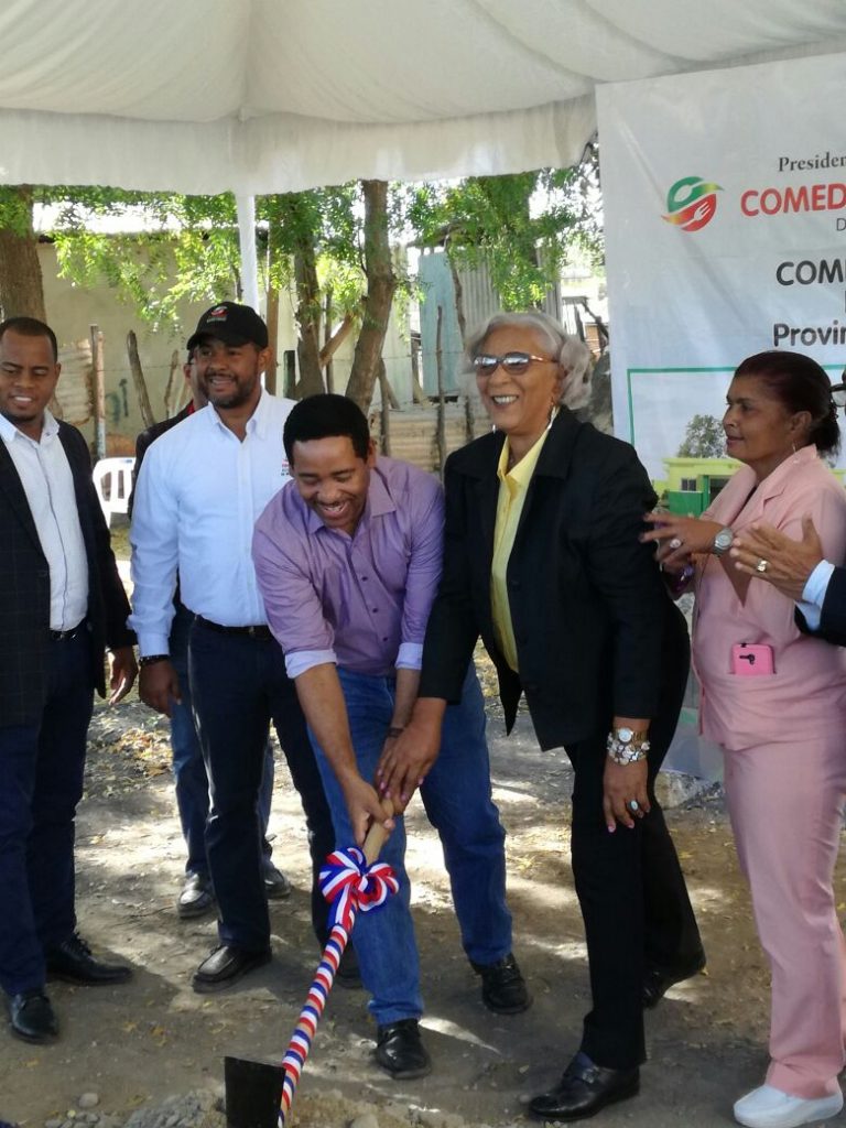 Gobierno inicia construcción de dos comedores en provincias Independencia y Bahoruco