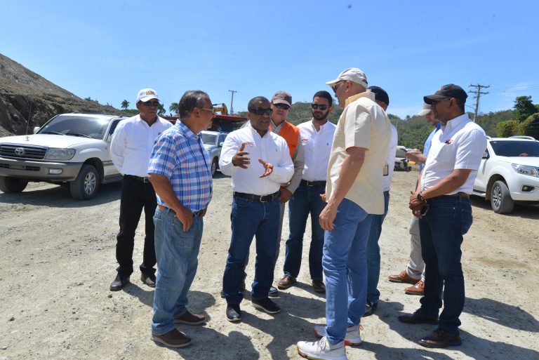 MOPC intensifica trabajos de reconstrucción carretera Navarrete-Puerto Plata