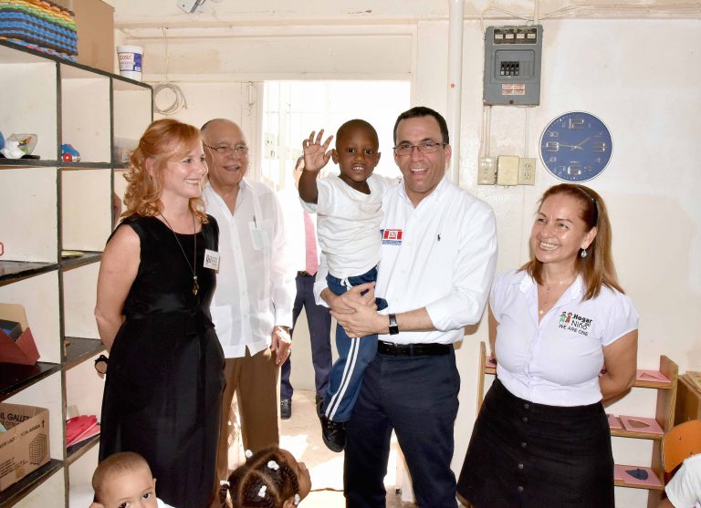 Andrés Navarro establece acuerdo de cogestión para atención de niños y niñas en condiciones de vulnerabilidad