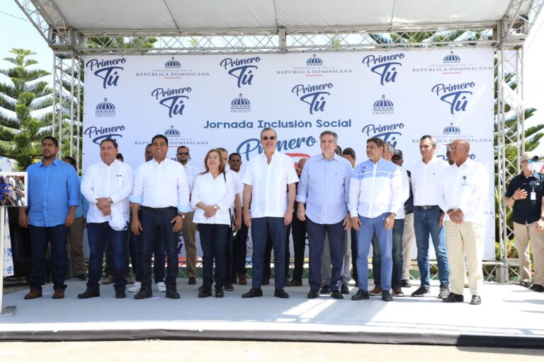 Abinader da inicio a la Jornada de Inclusión Social “Primero Tú” para beneficiar a miles de familias pobres