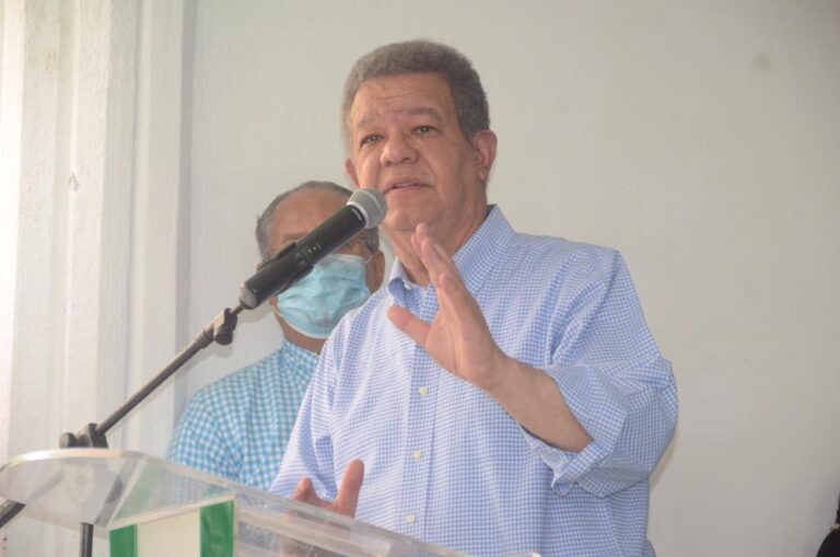 Leonel sentencia al gobierno: "Eh pa' fuera que van"