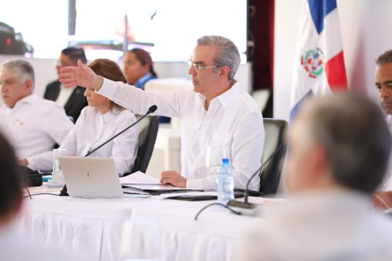 Abinader destaca inversión en obras de infraestructura
