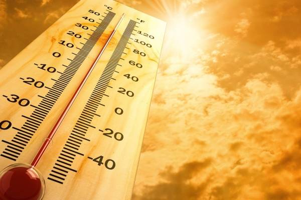 Temperaturas calurosas y algunos aguaceros en horas de la tarde