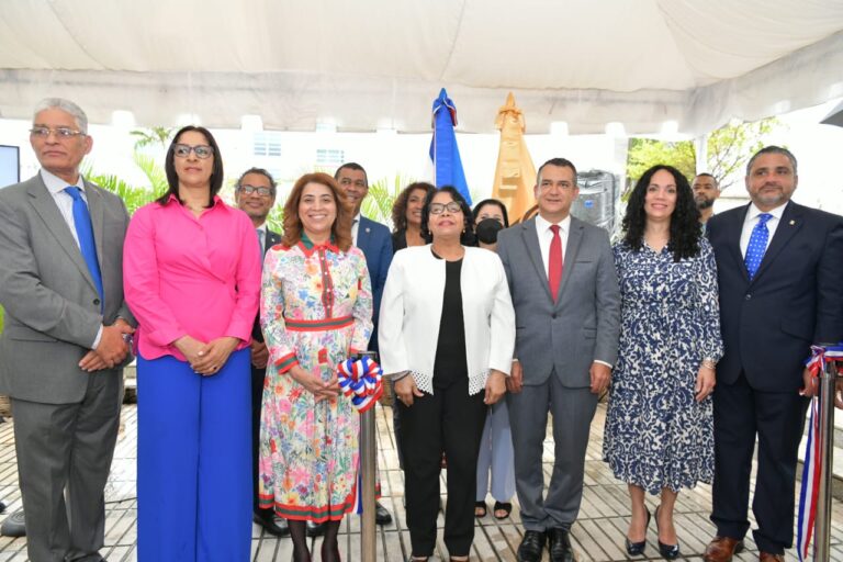 JCE abre nuevo centro de expedición de actas y cédulas en la UASD