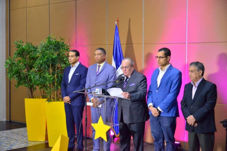 PLD instruye a sus legisladores votar ‘sí’ a la Ley de Extinción de Dominio, tal como se aprobó en la última reunión de la comisión bicamera