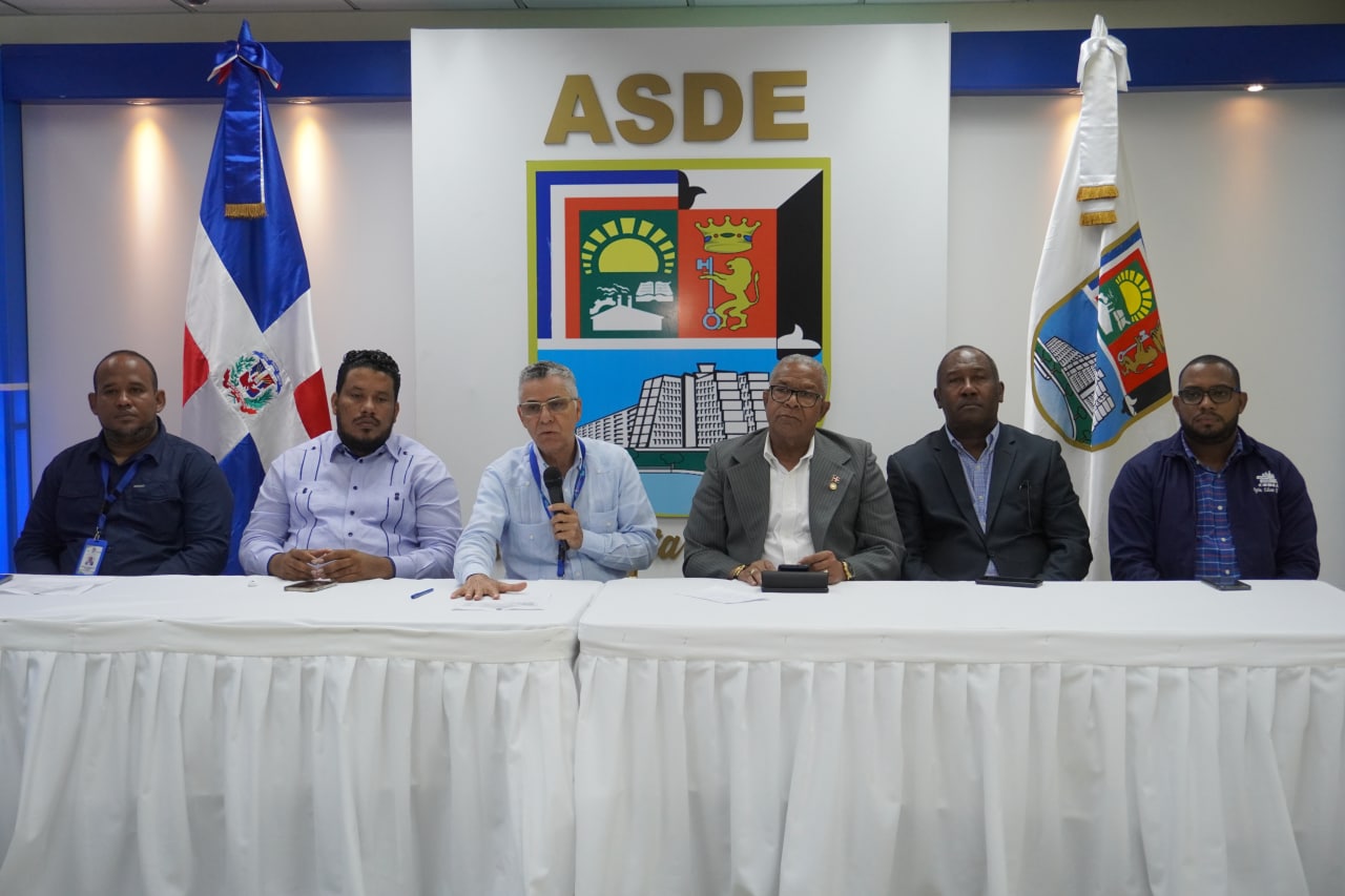 CODIA Ayuntamiento Santo Domingo Este y CODIA anuncian sorteo de aceras y contenes