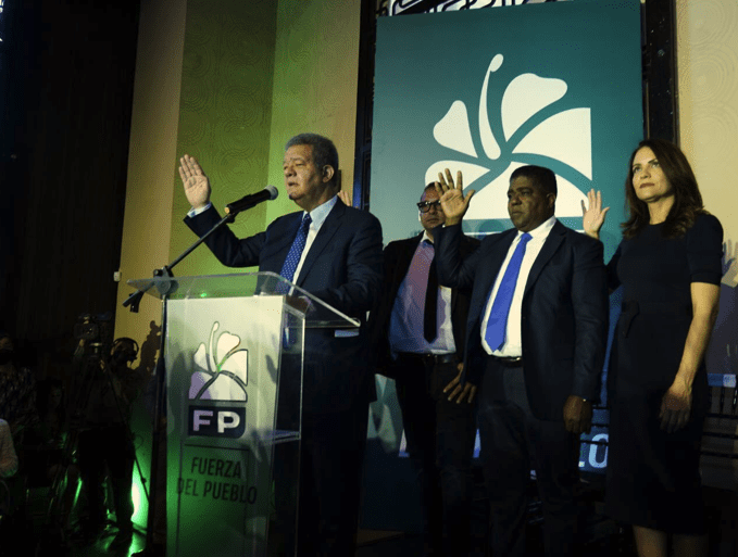 Desmienten sea del PRM dirigente de choferes juramentado en FP