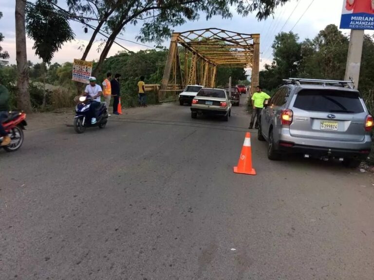 Protestas en La Vega, en demanda de terminación del Puente de Sabaneta