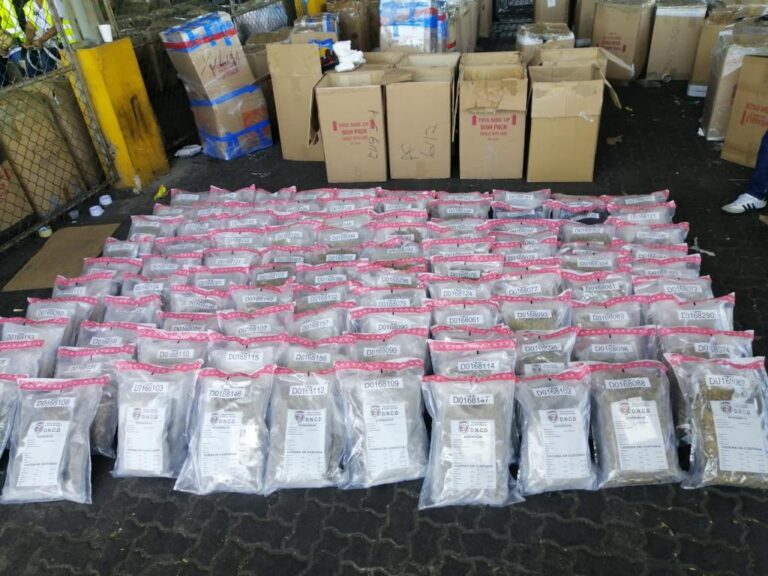 Ocupan 220 paquetes de marihuana en tanque desde EE.UU