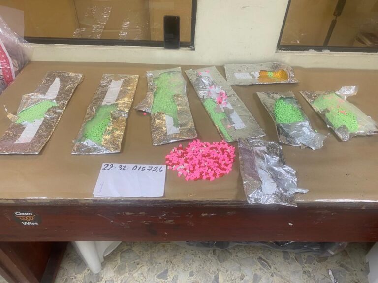 Ocupan en AILA más de 6 mil pastillas presumiblemente de éxtasis