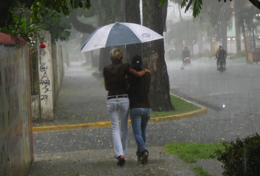 Lluvias-SD Chubascos locales y tronadas en varias provincias