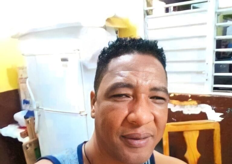 Encuentran hombre muerto con un disparo en interior de vehículo
