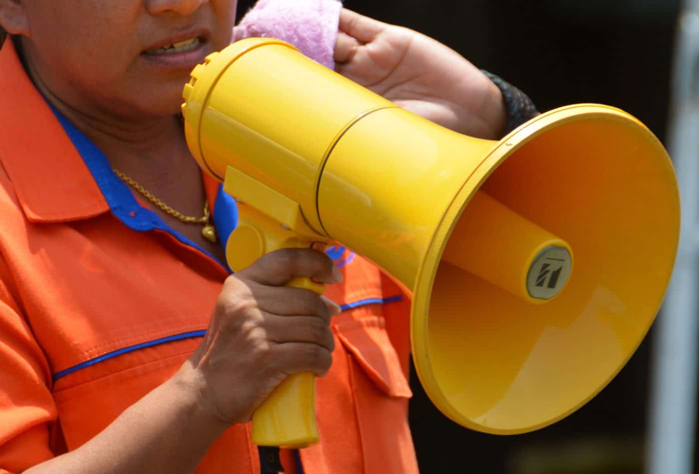 megaphone-1381104_1920-1400x951