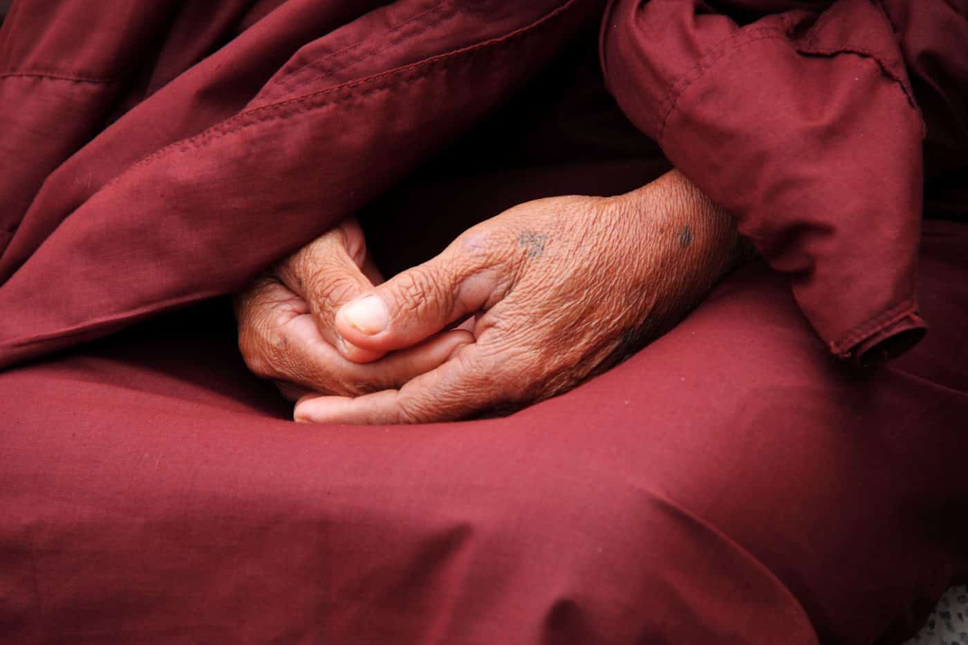 monk-555391_1920-1400x933