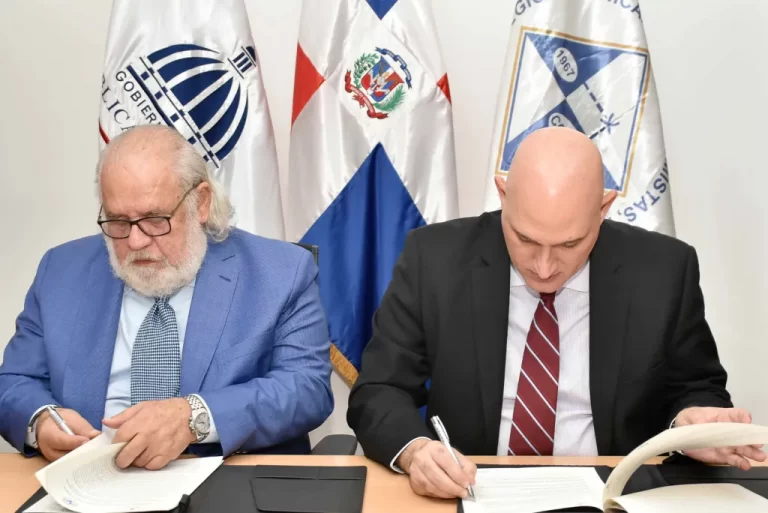 Economía y CODECO firman acuerdo para capacitaciones