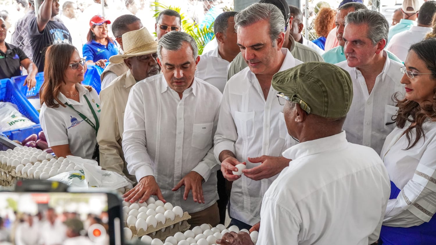 Inespre abre mercado 87 en Eco-Hábitat que beneficiará a más de 100 familias Inespre abre mercado 87 en Eco-Hábitat que beneficiará a más de 100 familias
