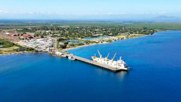 Economía destaca rehabilitación del Puerto de Manzanillo