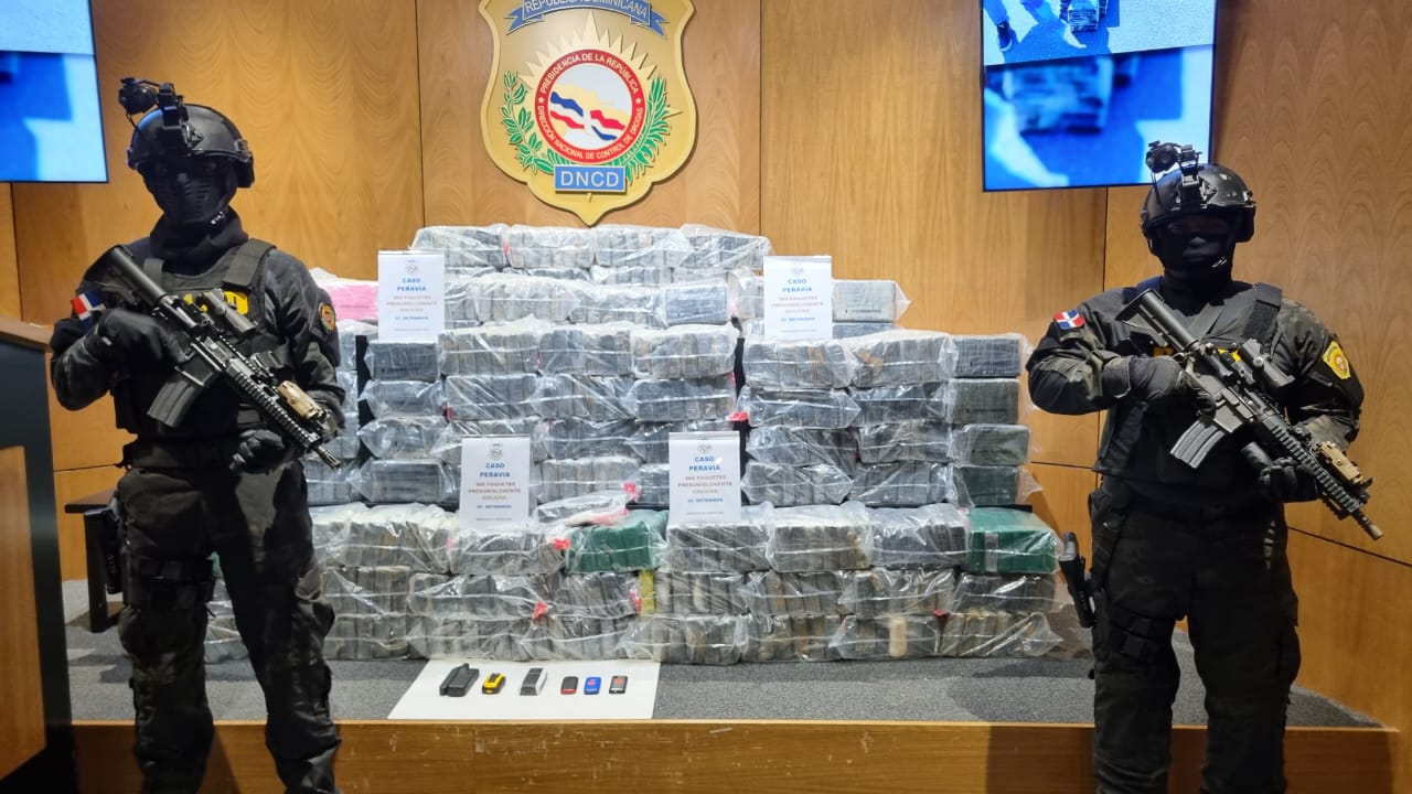 FB037E21-5B0B-40BD-B6FE-9C261ED38DFB Autoridades rompen récord al incautar durante este año más de 31 toneladas de drogas