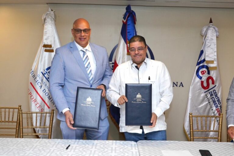 Ministerio de Deportes firma convenio de cooperación con CNCS