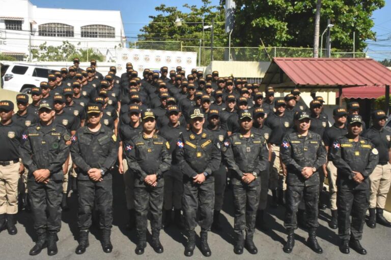 DNCD refuerza capacidad operativa; gradúa 111 nuevos agentes