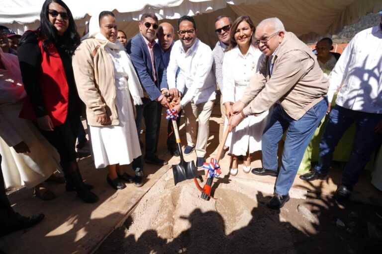 Gobierno da inicio a la construcción de una residencia de acogida de adultos mayores en Constanza