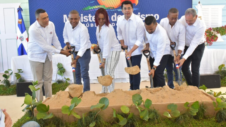 MITUR inicia obras en Samaná con inversión de más de RD 272 millones