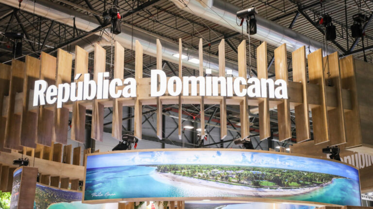 Ministro de Turismo sale a FITUR en busca de nuevos acuerdos