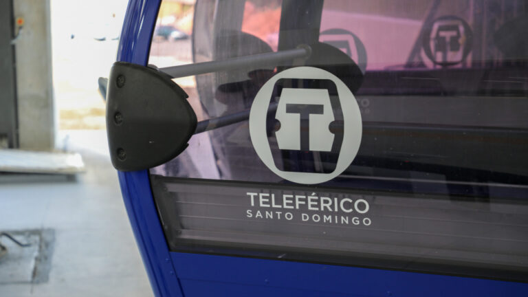 Abinader anuncia inauguración teleférico Los Alcarrizos para marzo
