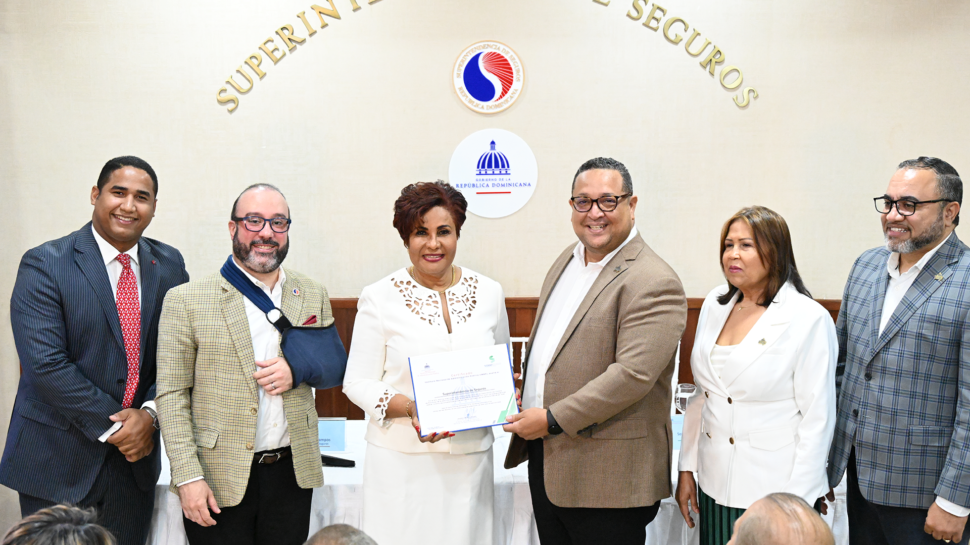 Galardón INAP Superintendencia de Seguros recibe galardón en capacitación