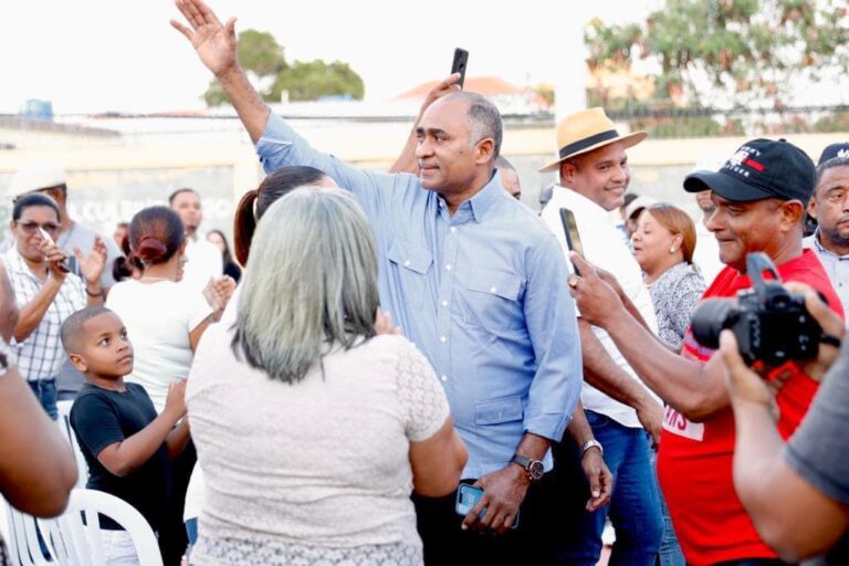 Julito Fulcar inicia proceso de movilización de las bases del PRM
