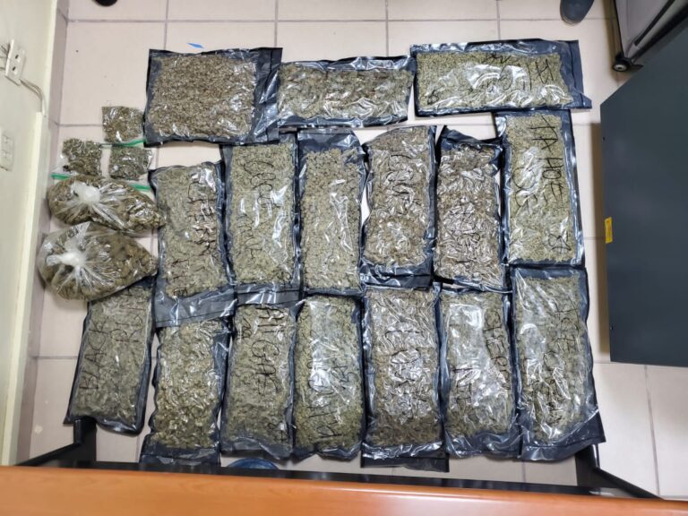 Arrestan extranjero en aeropuerto del Cibao con 21 paquetes presumiblemente marihuana