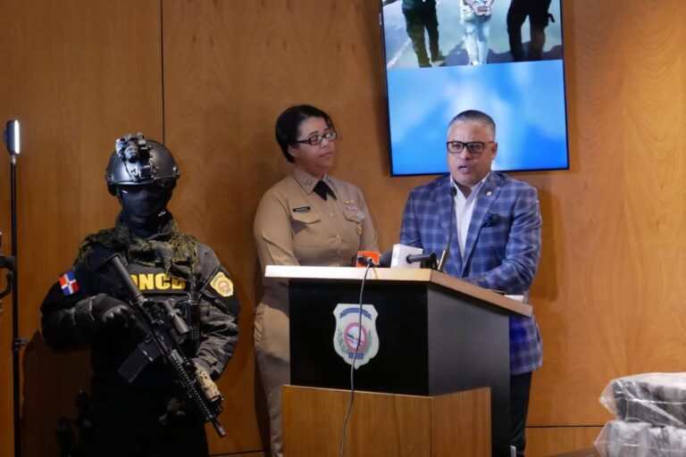 Frustran operación de narcotráfico al incautar 243 paquetes