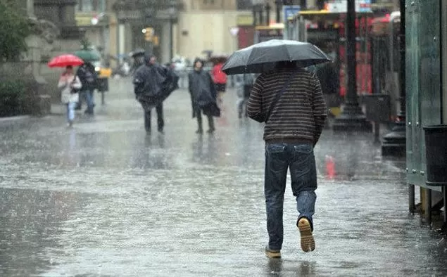 Algunas lluvias hacia el interior del país