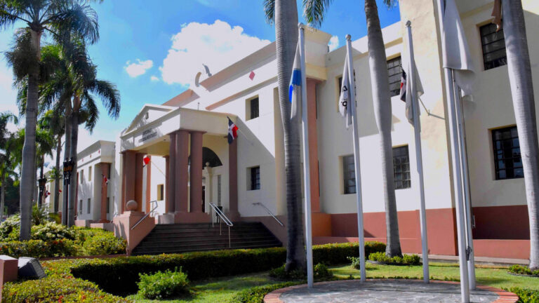 Ministerio de Economía informa recuperación del ICC
