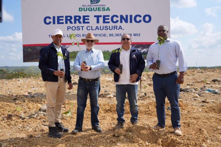 Medio Ambiente inicia proceso de cierre técnico definitivo del vertedero de Duquesa