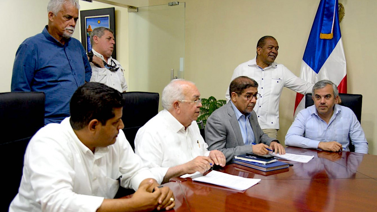 Ministerio de Agricultura - Precios Arroz Comisión Arrocera y Gobierno dominicano acuerdan banda de precio del arroz sin afectar consumidor