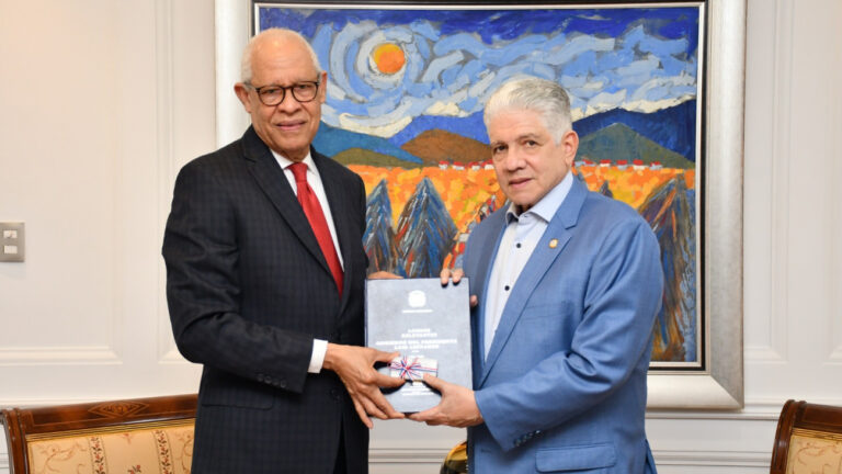 Presidencia de la República deposita memoria institucional en CN