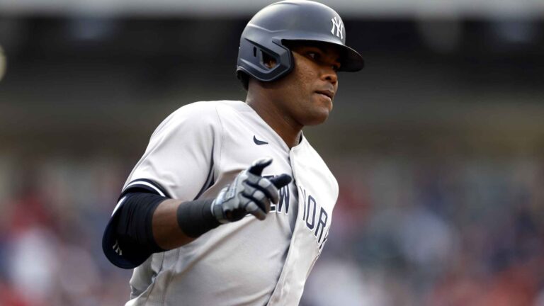 Cordero supera a tres leyendas Yankees para imponer un récord