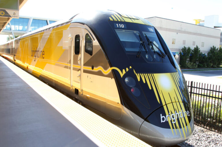 Tren de alta velocidad entre Miami y Orlando circulará en agosto