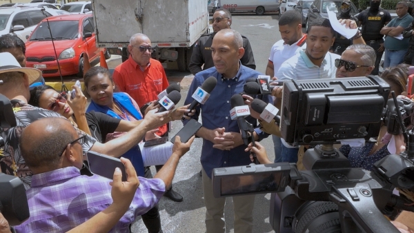 Presidente DNCD califica periodistas como garantes de la libertad