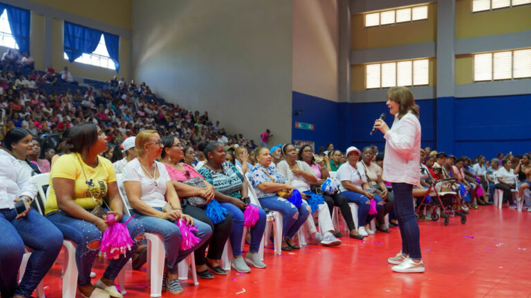 “Un Plan para Mamá”, beneficiará a más 162,000 madres