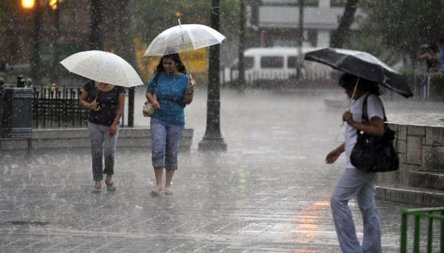 ONAMET-preve-aguaceros-y-tormentas-electricas-por-vaguada Aguaceros fuertes, tormentas eléctricas y ráfagas de viento por vaguada