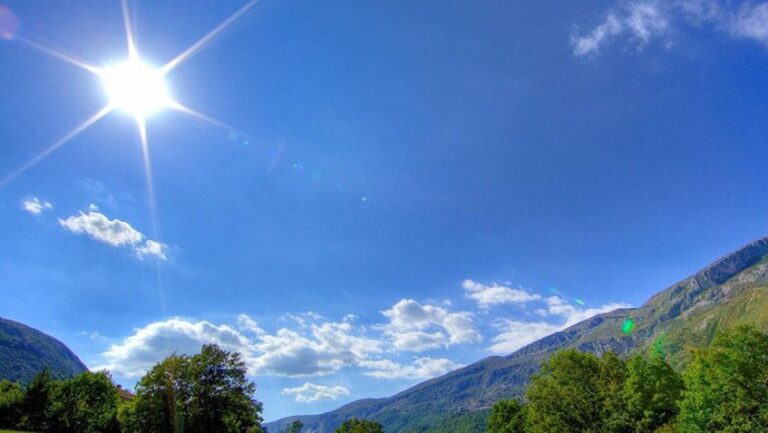 Ambiente mayormente soleado y de escasas lluvias