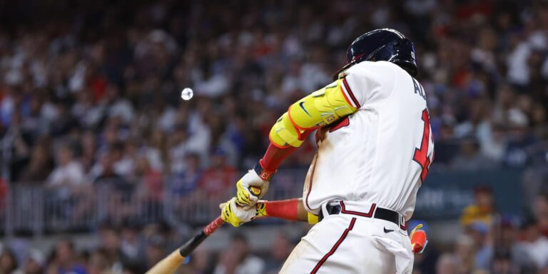 Acuña Jr. fue la chispa en explosión ofensiva de Bravos sobre Filis