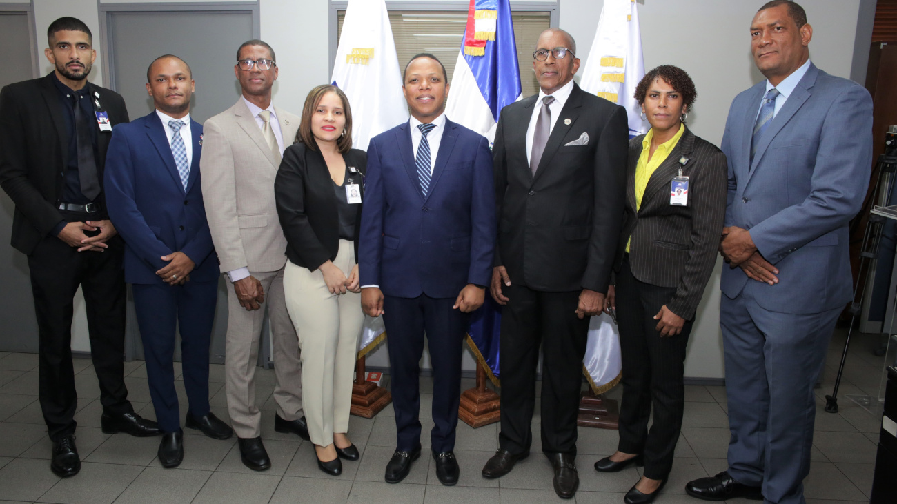 0E5A8661 Contraloría inaugura nueva Unidad de Auditoría Interna en Edesur