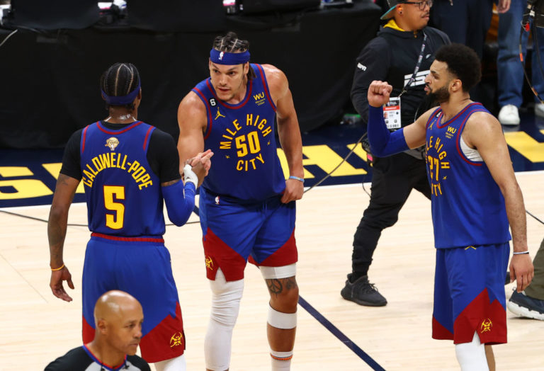 Denver golpea primero en las Finales
