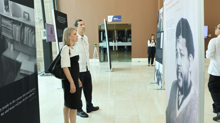 MIREX inaugura exhibición sobre vida y obra de Nelson Mandela
