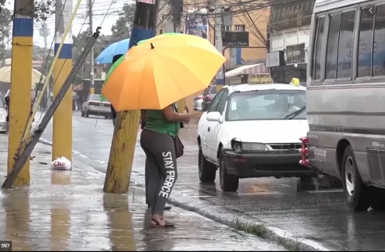 LLUVIA-2 Nublados esta tarde y noche con aguaceros