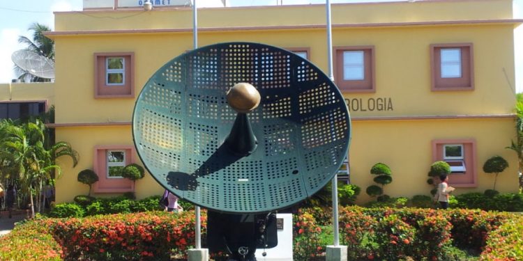 Onda tropical se aleja, disminuirán los aguaceros
